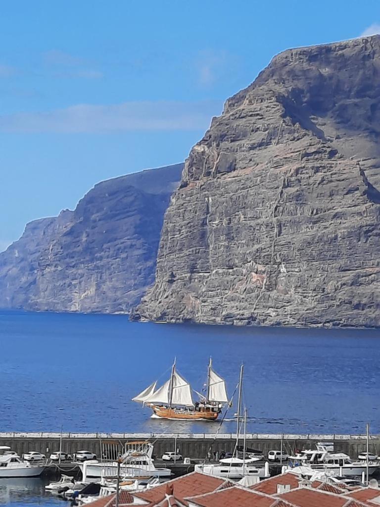 Amazing View Los Gigantes & La Gomera Lägenhet Acantilado de los Gigantes Exteriör bild